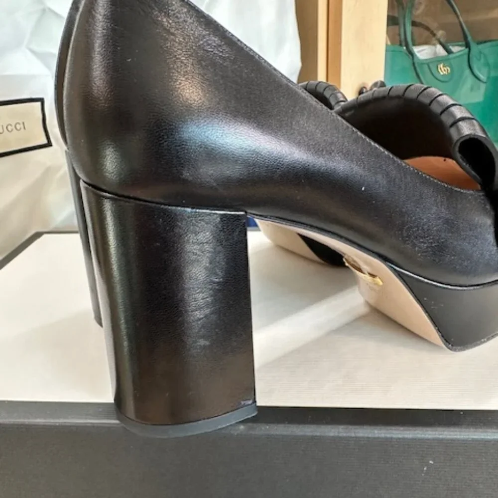 Gucci Double G Logo Size 36.5 Black Leather Pumps - Picture 4 of 6